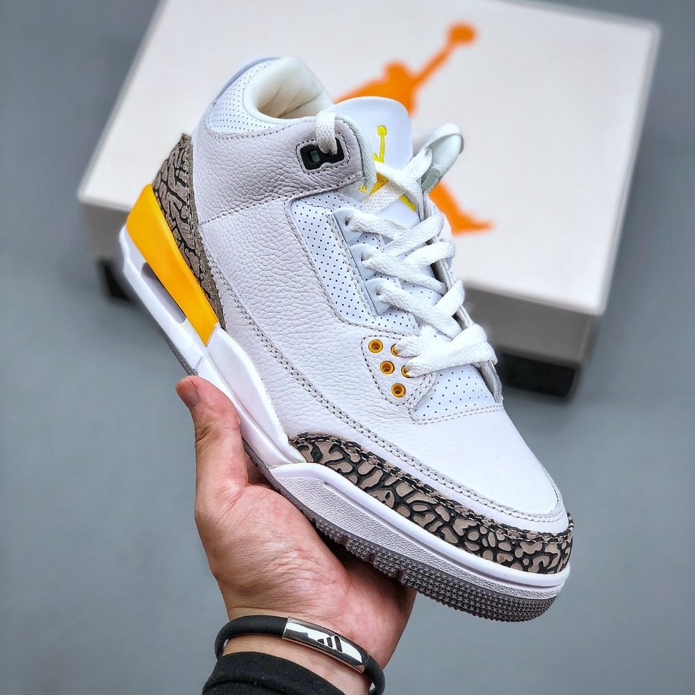 Air Jordan 3 Retro - Picture 1 of 9